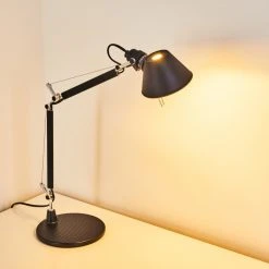 Artemide TOLOMEO MICRO Tischleuchte Schwarz, 1-flammig 21 Artemide TOLOMEO MICRO Tischleuchte Schwarz, 1-flammig -Bürolampen Verkäufe artemide tolomeo micro tischleuchte a011830 5