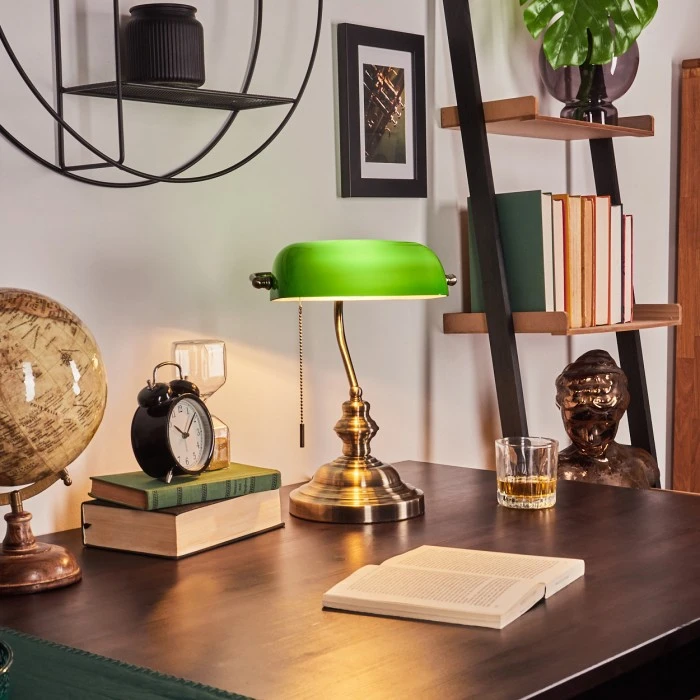 Hofstein Havsta Bankerlampe Altmessing, 1-flammig 1 Hofstein Havsta Bankerlampe Altmessing, 1-flammig